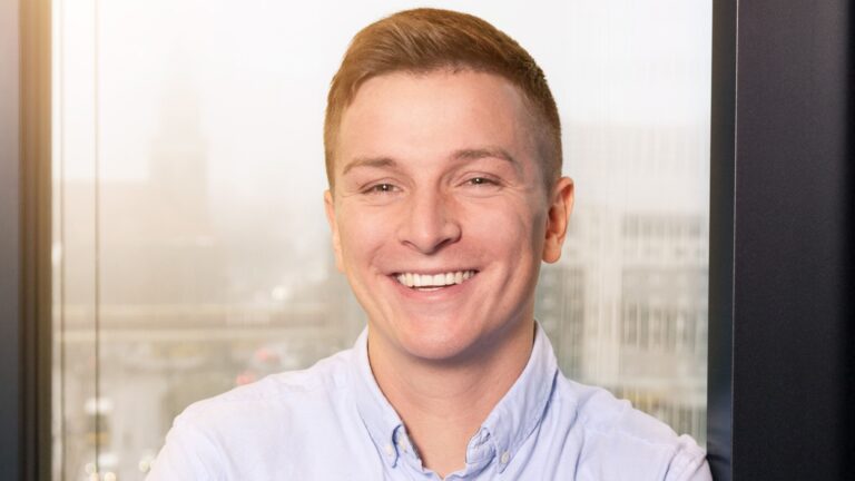 Aaron Troschke Vermögen